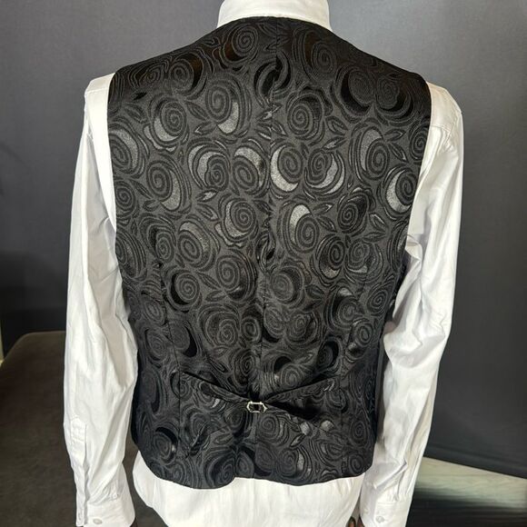Men’s Black Floral Prom Party Wedding Formal Vest Size 38 NWT - Picture 4 of 8